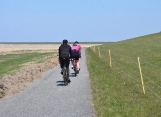 Achtung in der Woche werden Radfahrer zwischen Pilsum und Hamswehrum umgeleitet die Strecke ist ausgeschildert.